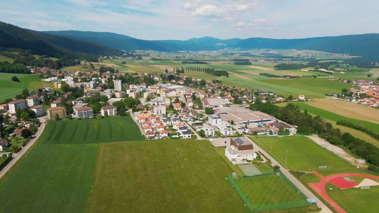 Les GeneveyssurCoffrane et son blason Canal Alpha