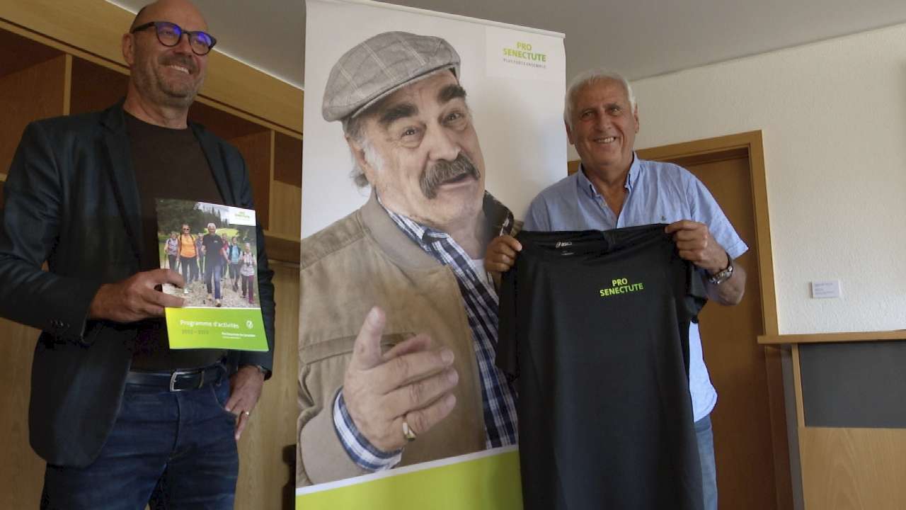 Bernard Challandes signe chez Pro Senectute Canal Alpha